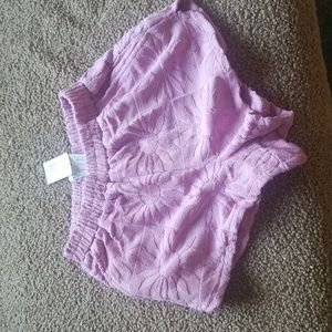L Space NWT lavender shorts with pockets size medium